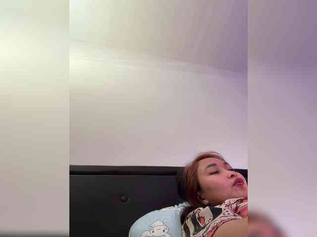 RozyElle webcam
