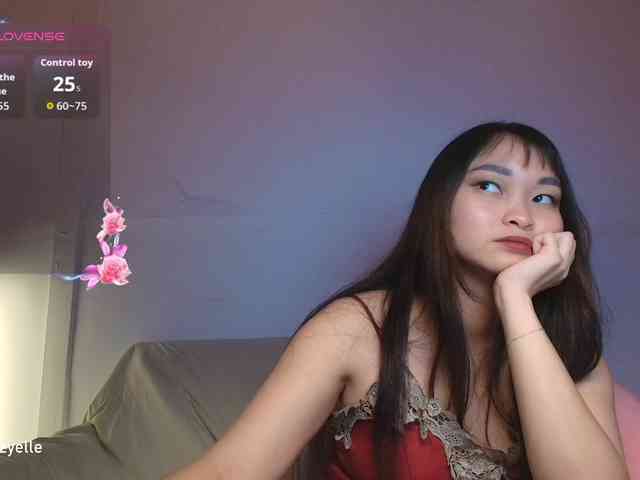 RozyElle webcam
