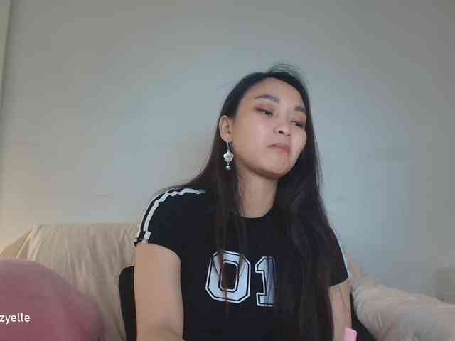 RozyElle webcam