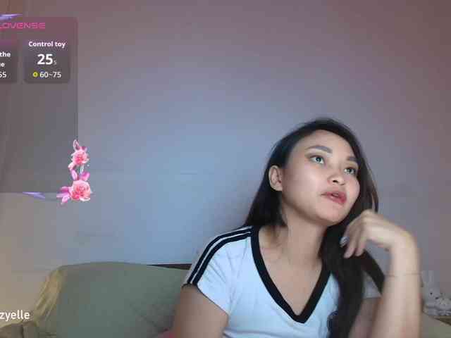 RozyElle webcam