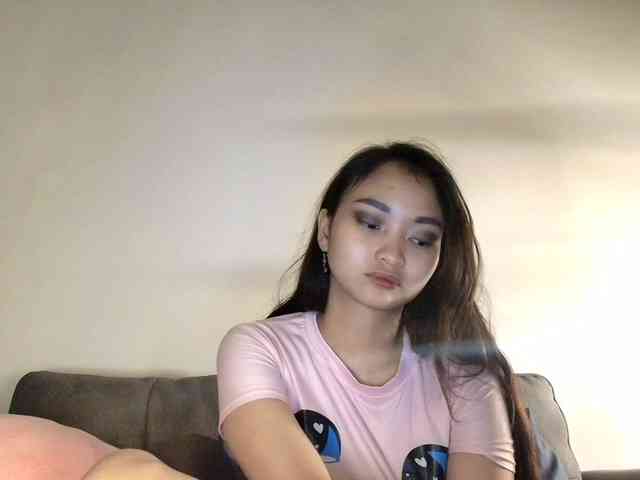 RozyElle webcam