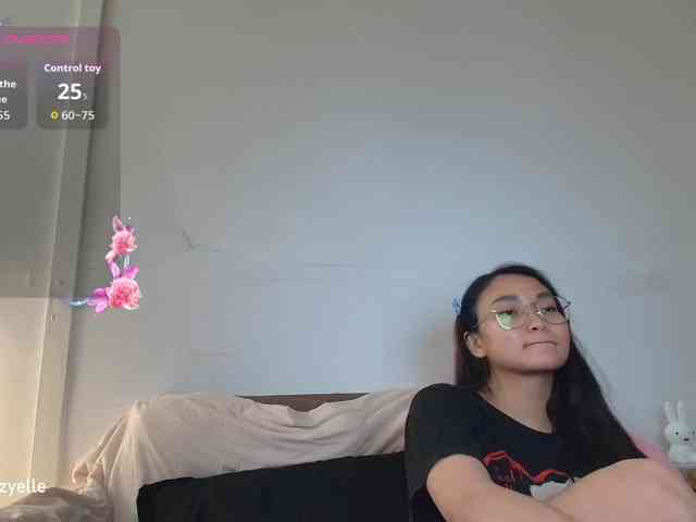 RozyElle webcam