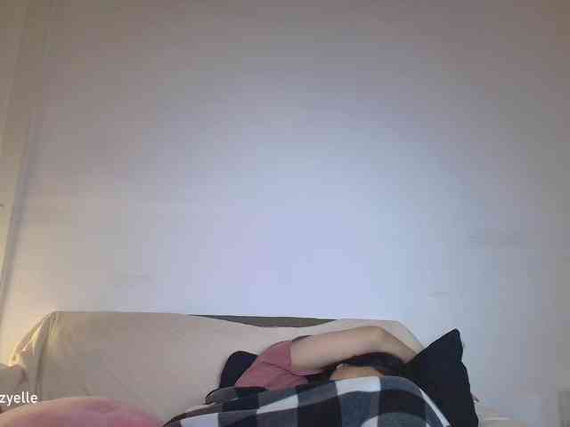 RozyElle webcam