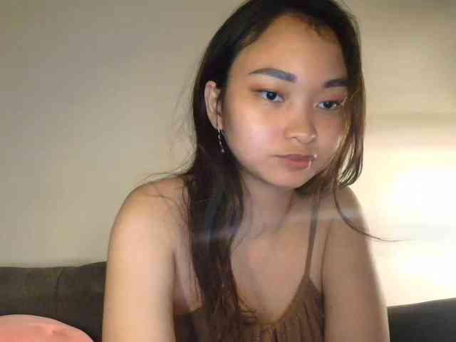 RozyElle webcam