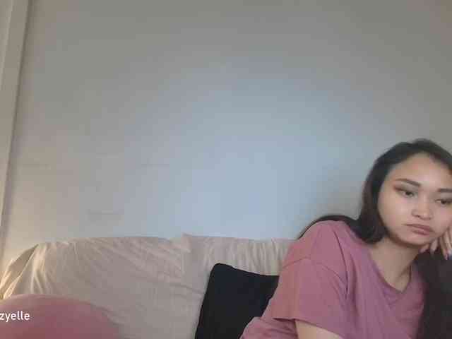 RozyElle webcam