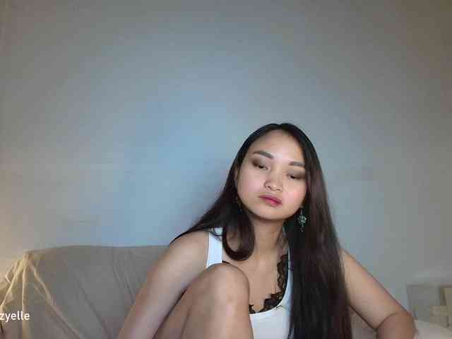 RozyElle webcam