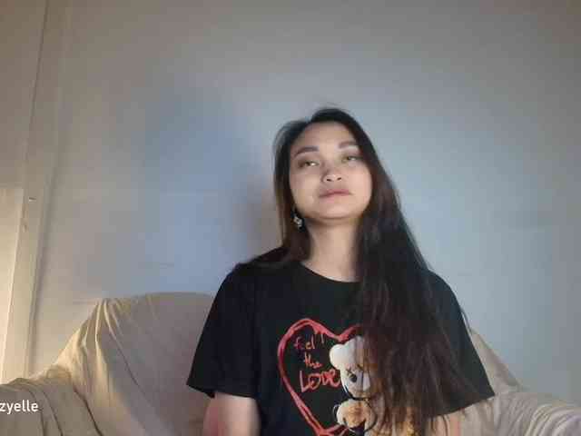 RozyElle webcam