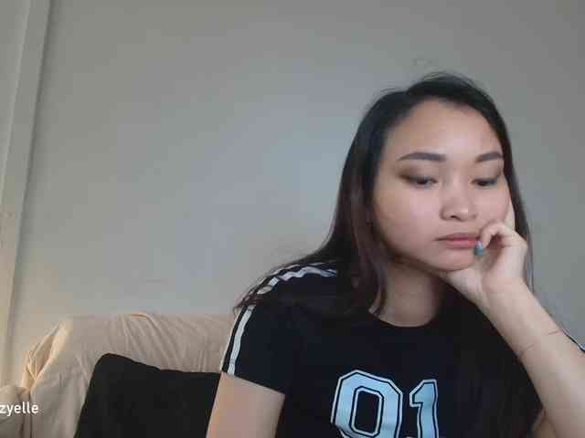 RozyElle webcam