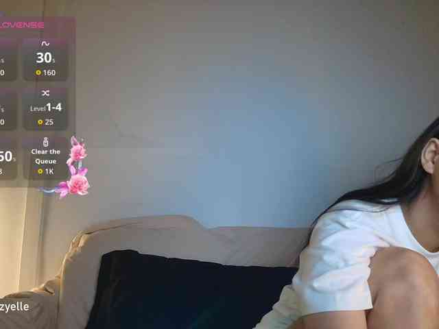 RozyElle webcam