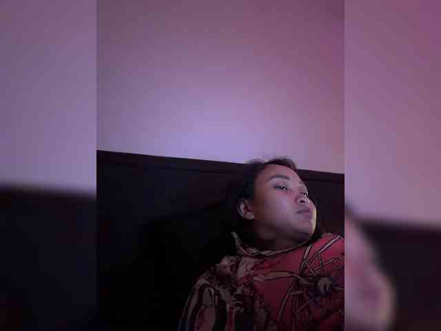 RozyElle webcam