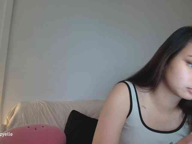 RozyElle webcam