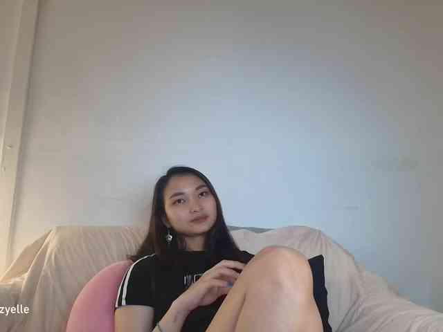 RozyElle webcam
