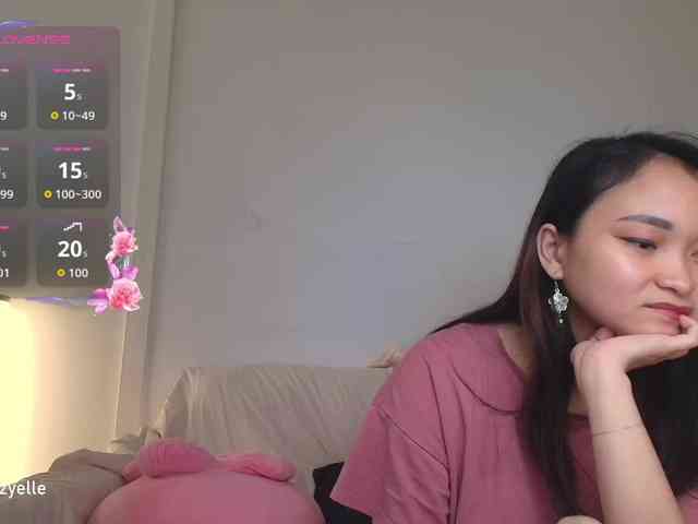 RozyElle webcam