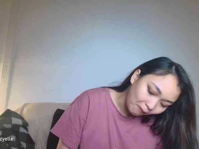 RozyElle webcam