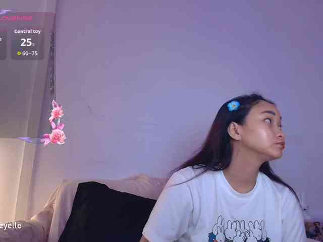 RozyElle webcam