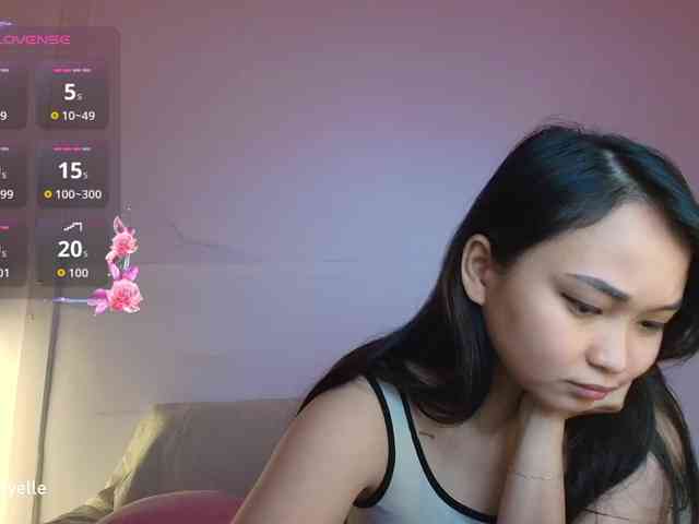 RozyElle webcam