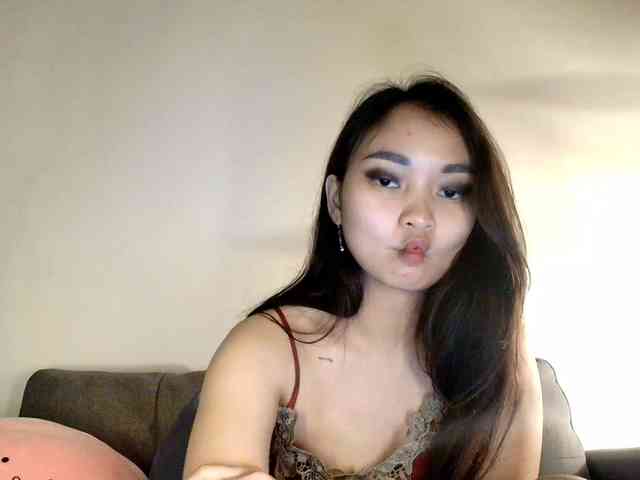 RozyElle webcam