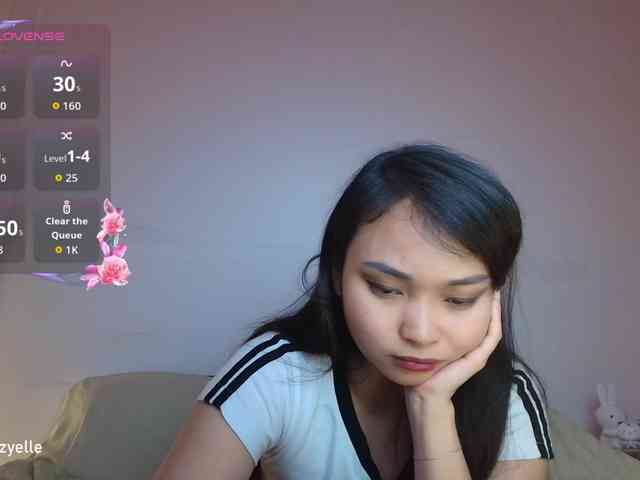 RozyElle webcam