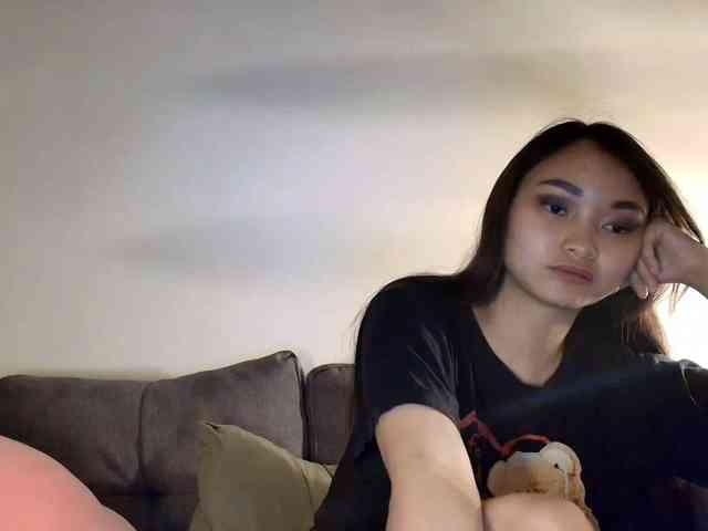 RozyElle webcam