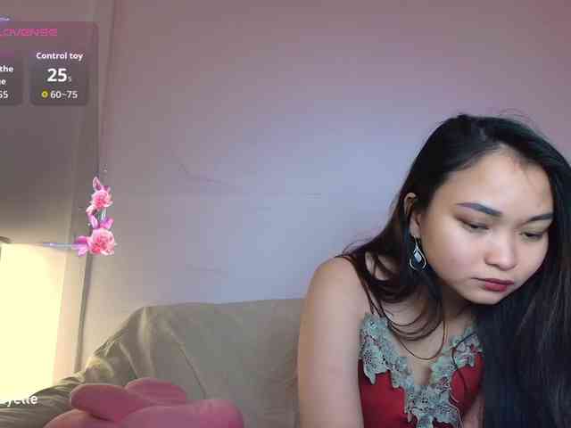 RozyElle webcam