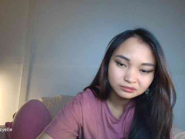 RozyElle webcam