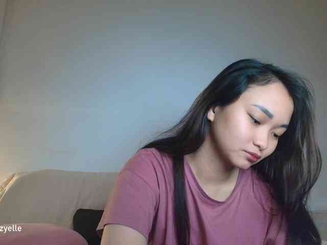 RozyElle webcam