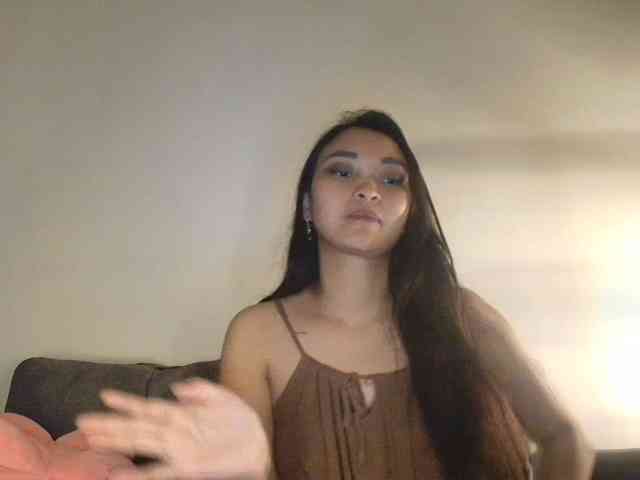 RozyElle webcam