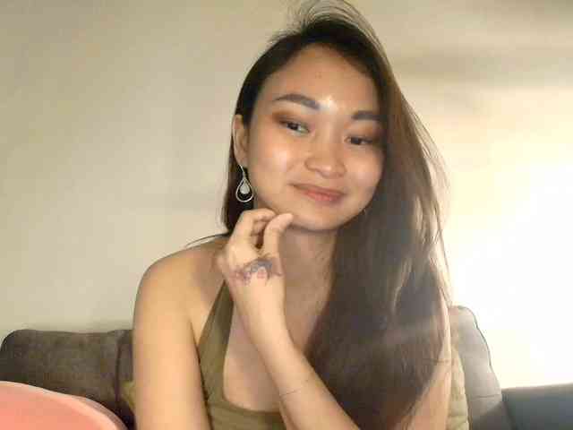 RozyElle webcam