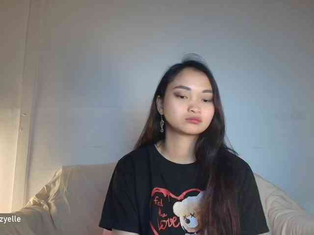RozyElle webcam