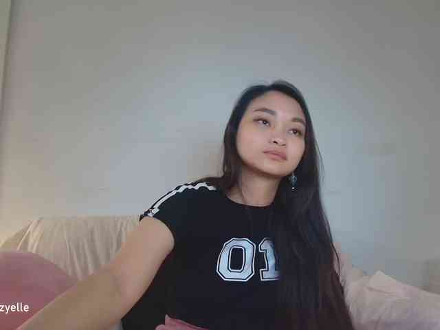 RozyElle webcam