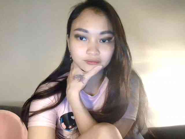 RozyElle webcam