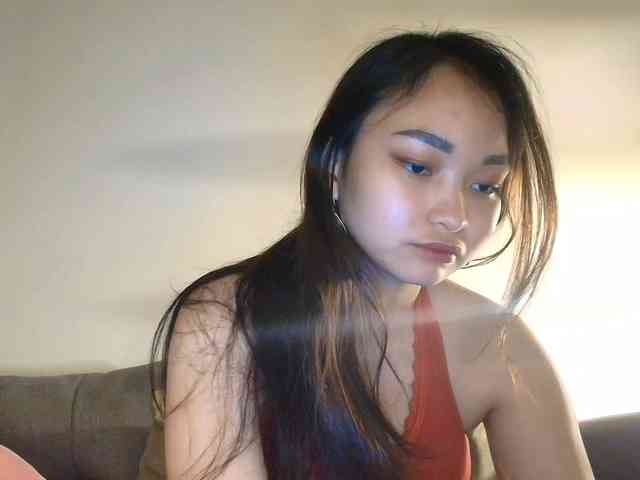 RozyElle webcam