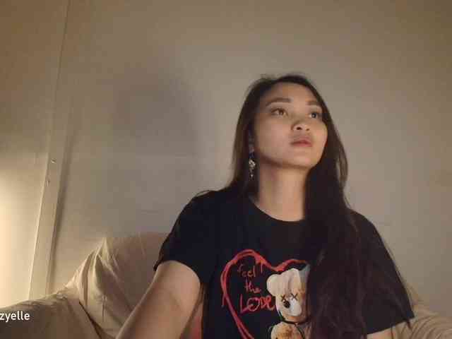RozyElle webcam