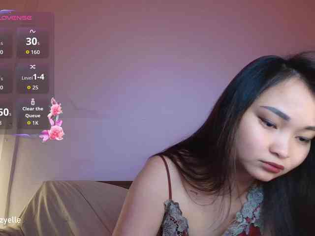 RozyElle webcam