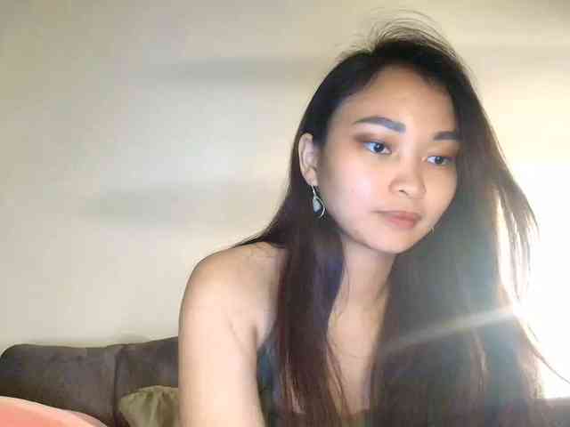 RozyElle webcam