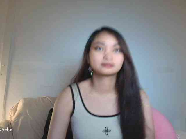 RozyElle webcam