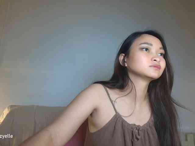 RozyElle webcam