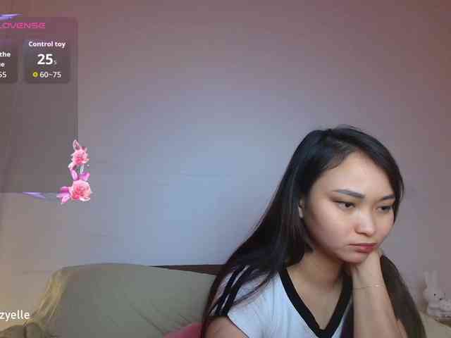 RozyElle webcam