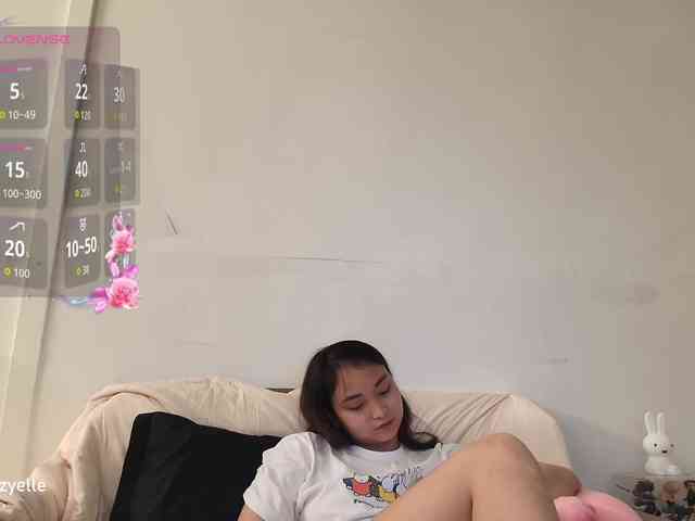 RozyElle webcam