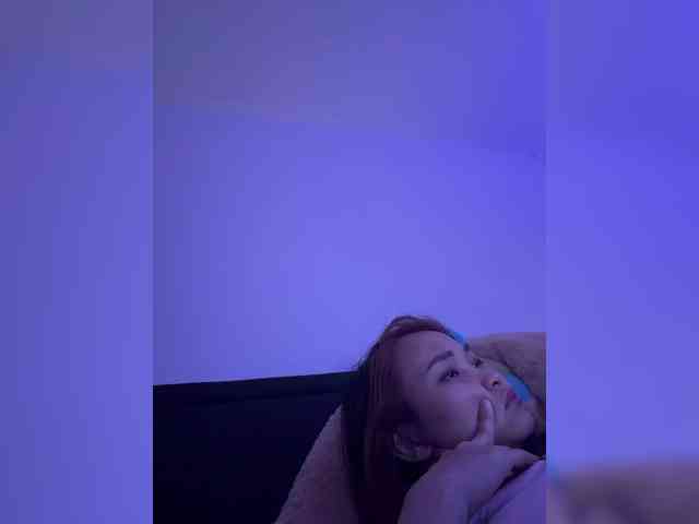 RozyElle webcam