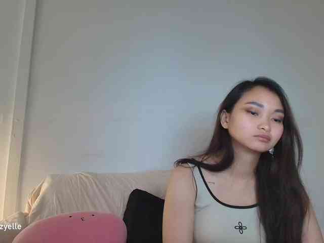 RozyElle webcam