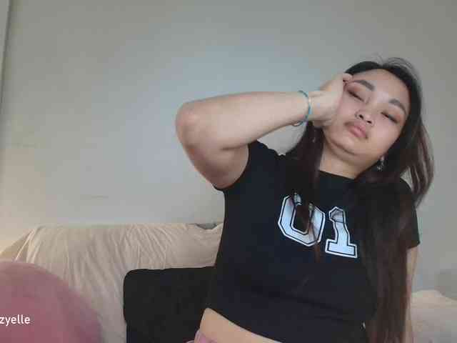 RozyElle webcam