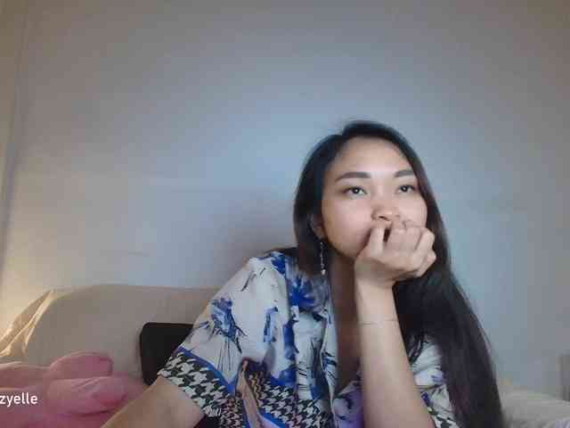 RozyElle webcam