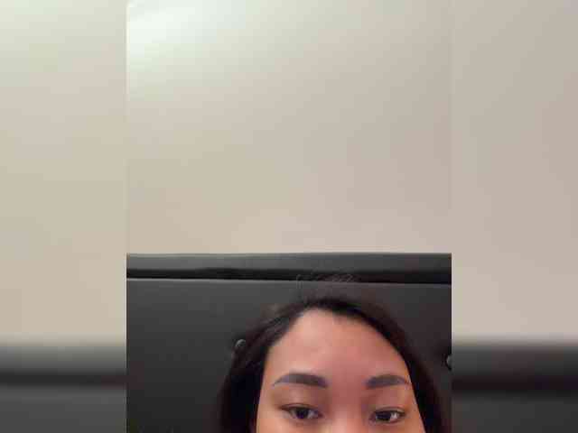 RozyElle webcam
