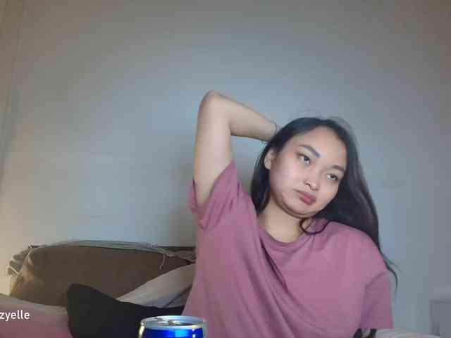 RozyElle webcam