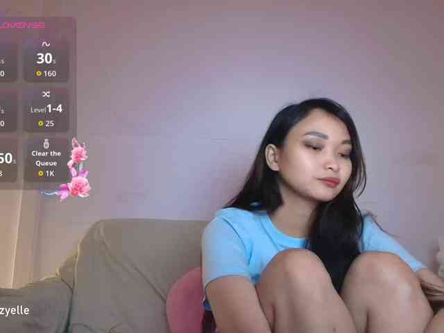 RozyElle webcam
