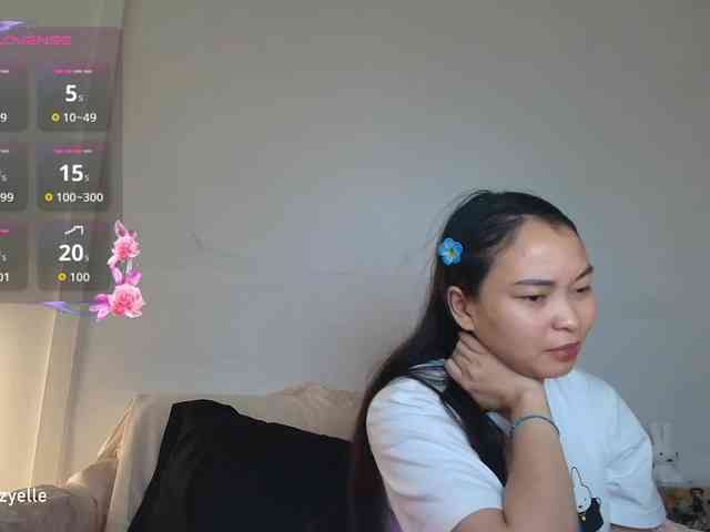 RozyElle webcam