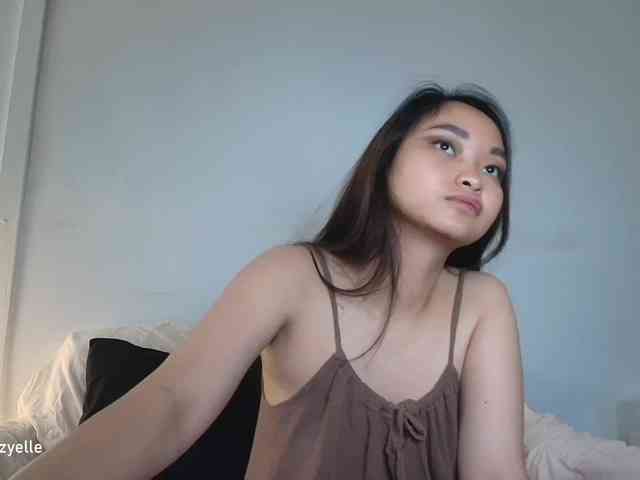 RozyElle webcam