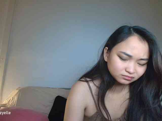 RozyElle webcam
