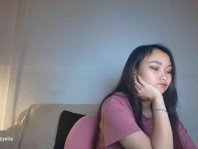 RozyElle webcam